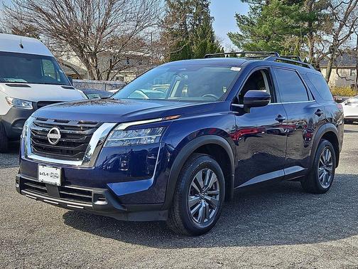 Deep Ocean Blue Pearl 2022 Nissan Pathfinder SV 4WD