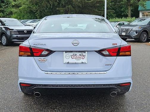 2023 Nissan Altima SR Intelligent AWD