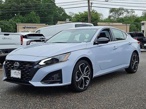 2023 Nissan Altima SR Intelligent AWD