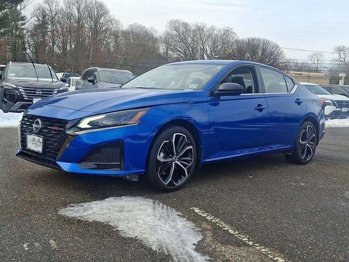 2025 Nissan Altima SR AWD