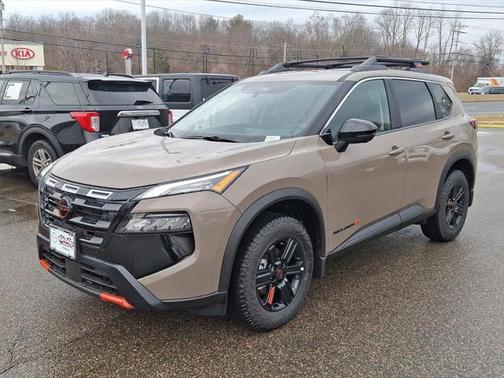 2025 Nissan Rogue Rock Creek