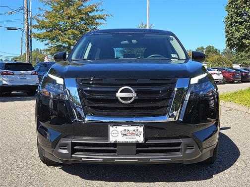 2024 Nissan Pathfinder S 4WD