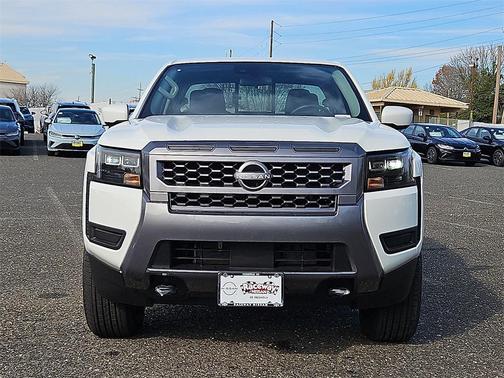 2026 Nissan Frontier SV