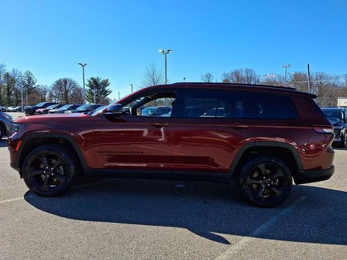 Velvet Red Pearlcoat 2023 Jeep Grand Cherokee L Altitude
