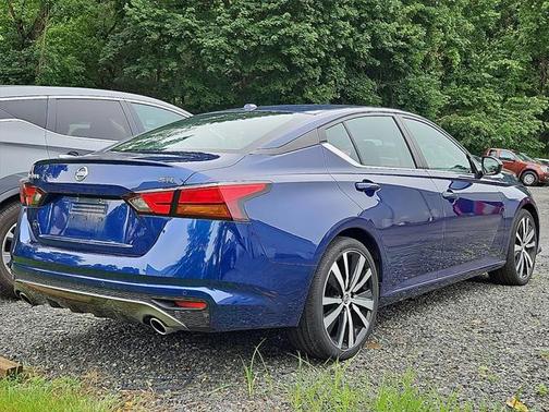 2020 Nissan Altima SR FWD