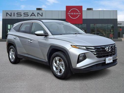 Shimmering Silver 2024 Hyundai TUCSON SEL