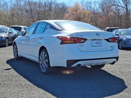 2025 Nissan Altima 2.5 SL