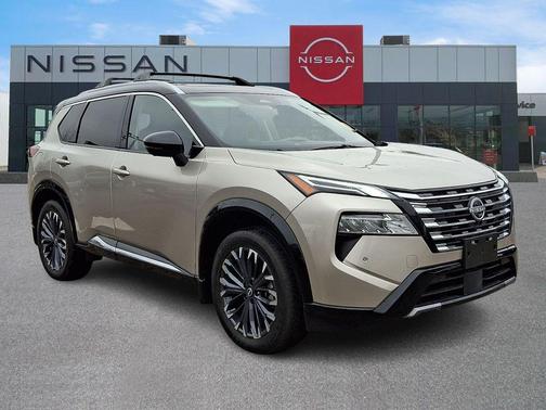 Champagne Silver Metallic/Super Black 2025 Nissan Rogue Platinum