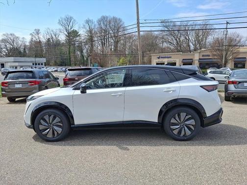 2025 Nissan ARIYA EVOLVE+