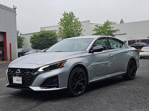 2023 Nissan Altima SR Intelligent AWD