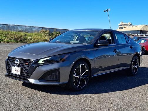 Gun Metallic 2026 Nissan Altima SR AWD