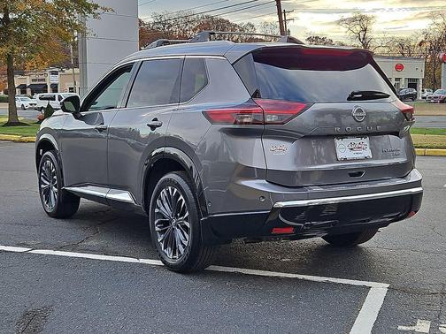 2025 Nissan Rogue Platinum