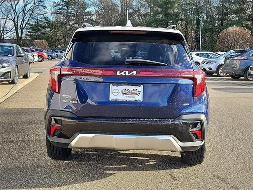 2024 Kia Seltos S