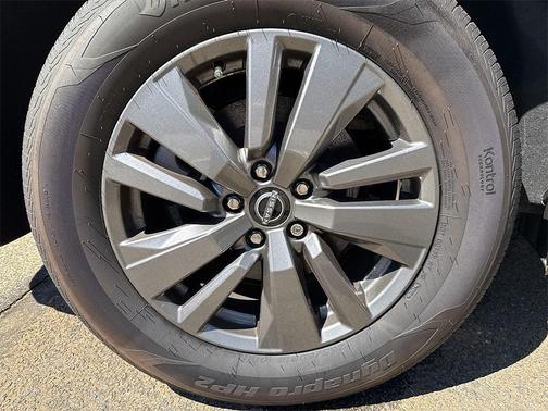 2025 Nissan Pathfinder S