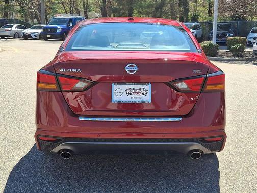 Scarlet Ember Tintcoat 2021 Nissan Altima SR FWD