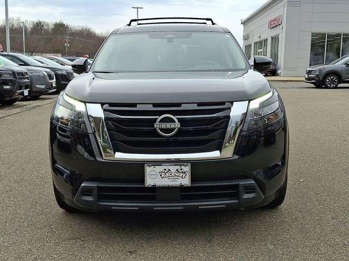 2023 Nissan Pathfinder SV 4WD