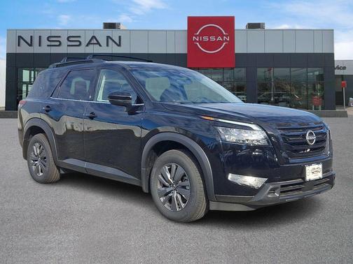 Super Black 2025 Nissan Pathfinder SV 4WD