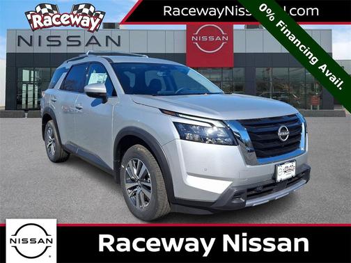 2025 Nissan Pathfinder SL 4WD