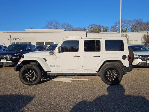2024 Jeep Wrangler 4xe Sahara
