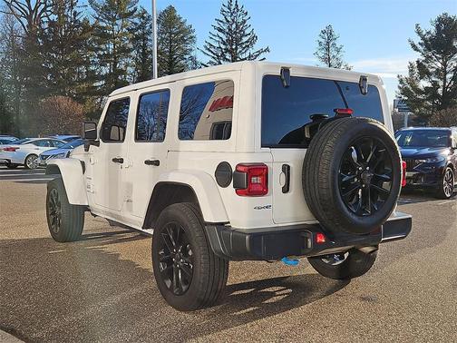 2024 Jeep Wrangler 4xe Sahara