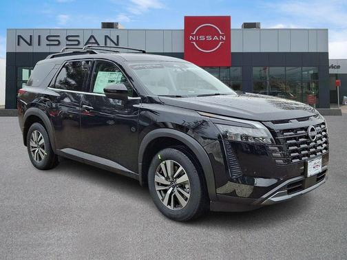 Super Black 2026 Nissan Pathfinder SL