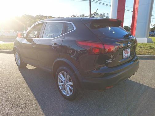 2017 Nissan Rogue Sport S