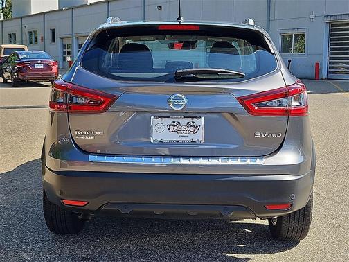 2022 Nissan Rogue Sport SV