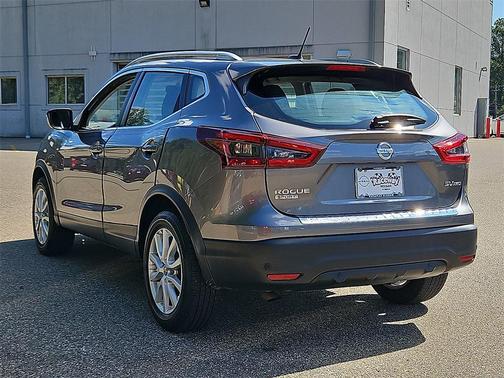 2022 Nissan Rogue Sport SV