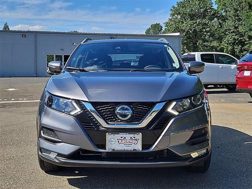 2022 Nissan Rogue Sport SV