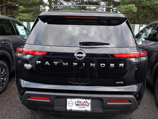 2025 Nissan Pathfinder SV 4WD