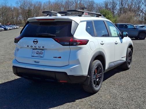 2025 Nissan Rogue Rock Creek