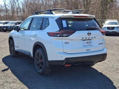 2025 Nissan Rogue Rock Creek