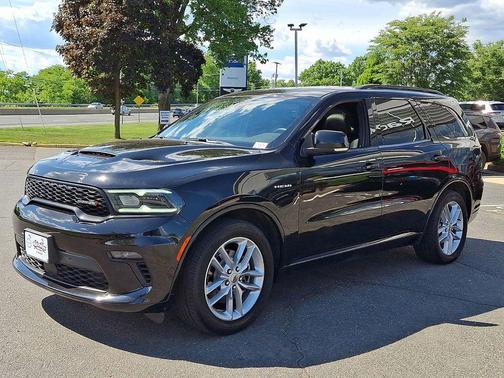 DB Black Crystal Clearcoat 2023 Dodge Durango R/T Plus AWD