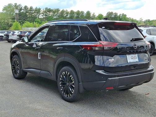 Super Black 2026 Nissan Rogue Dark Armor