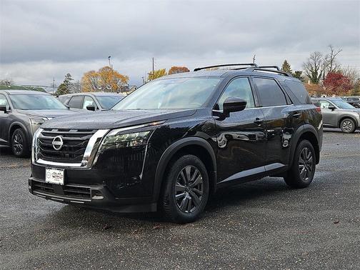 2025 Nissan Pathfinder SV 4WD