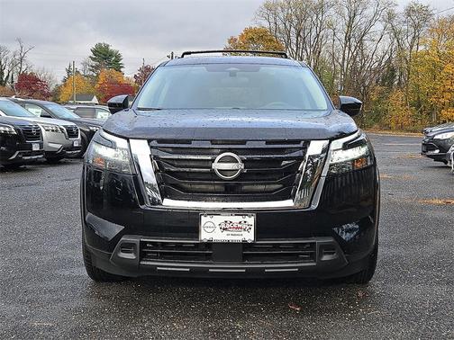 2025 Nissan Pathfinder SV 4WD