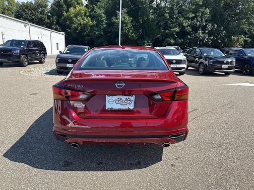 2025 Nissan Altima 2.5 SV