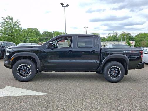 Super Black 2026 Nissan Frontier PRO-4X