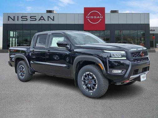 Super Black 2026 Nissan Frontier PRO-4X