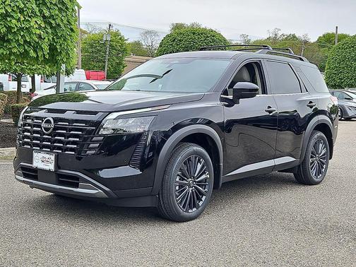 Super Black 2026 Nissan Pathfinder SL