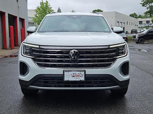 2024 Volkswagen Atlas 2.0T SE