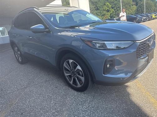2024 Ford Escape Platinum