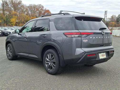 2025 Nissan Pathfinder SV 4WD