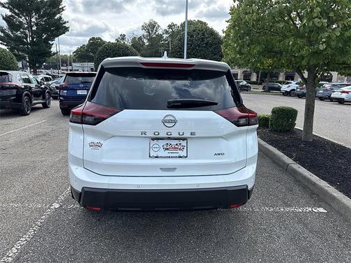 2026 Nissan Rogue SV