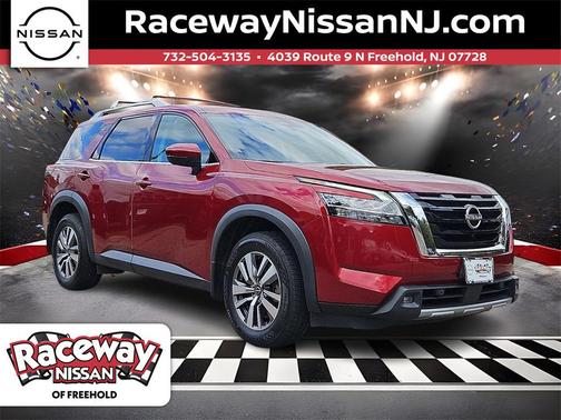 2022 Nissan Pathfinder SL 4WD