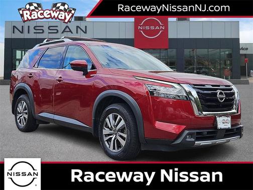 2022 Nissan Pathfinder SL 4WD