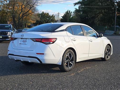 2025 Nissan Sentra SV