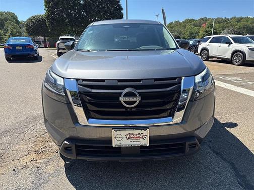 2025 Nissan Pathfinder S 4WD