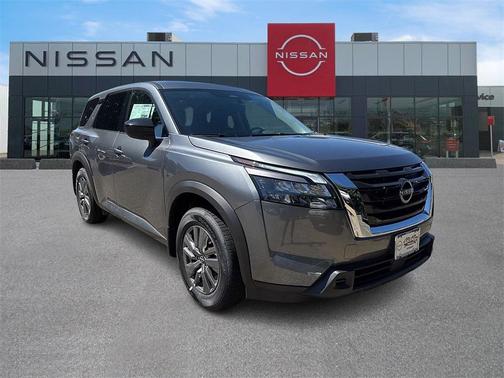 2025 Nissan Pathfinder S 4WD