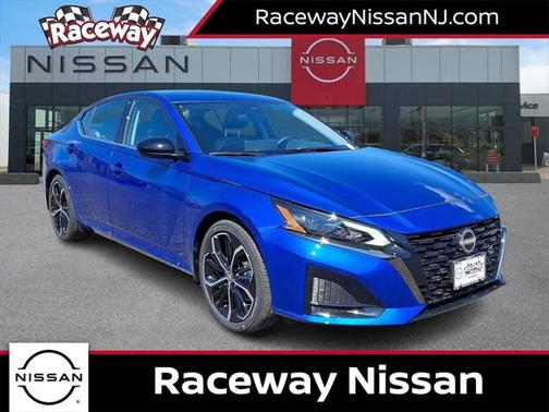 2025 Nissan Altima SR FWD